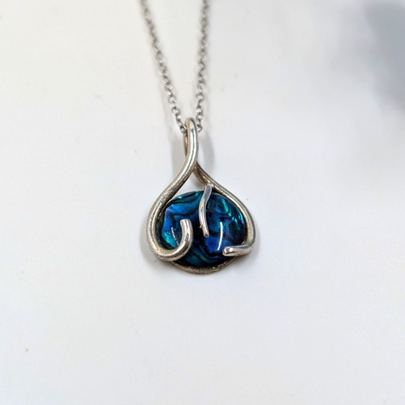 Abalone Shell and 925 Sterling Silver Signed Vintage Necklace - Picture 3 of 6